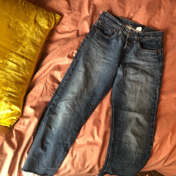 Levis 501 - Picture 2 of 5